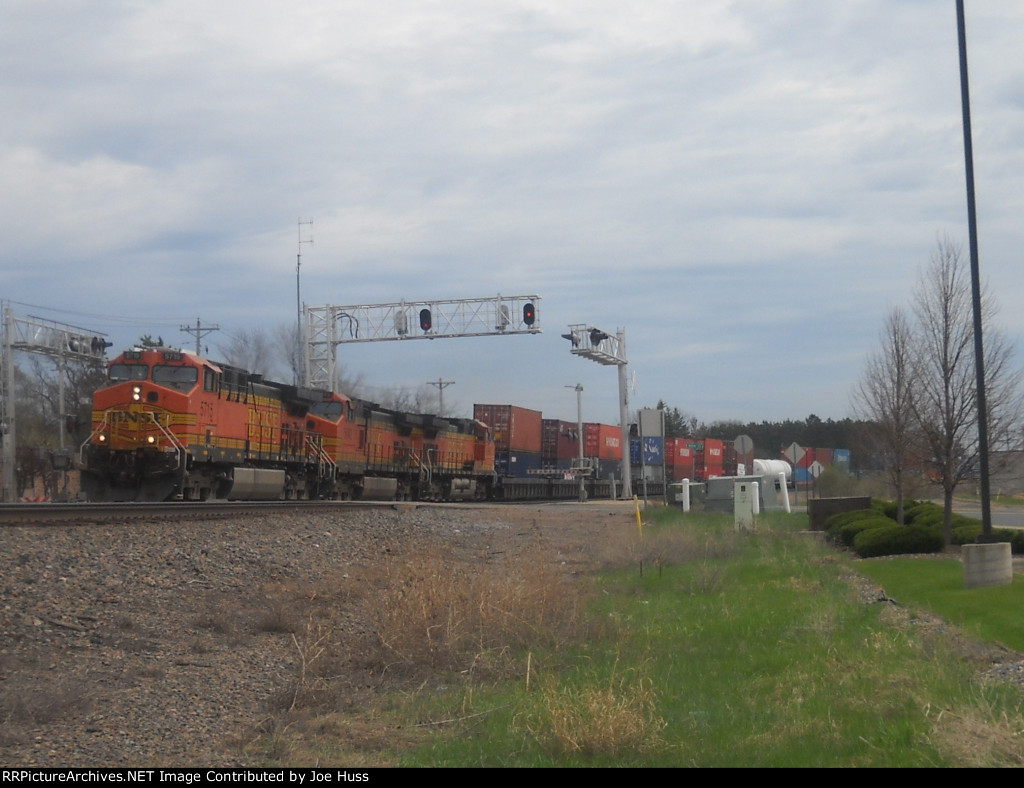 BNSF 5715 WEST